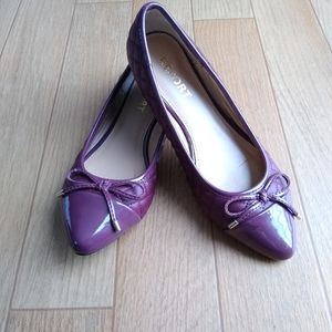 🌼Cranberry quilted Report flat